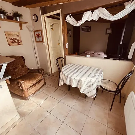 Pensjonat Le 6 De La Cressonniere Agny